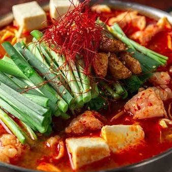 ★3 hours all-you-can-drink x 7 dishes for 3,278 yen★ ~Sweet and spicy seafood chige hotpot~ is included in Shogyo's standard course that will warm your body and soul!