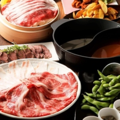 駅からスグ！厳選お肉のしゃぶしゃぶコースが◎