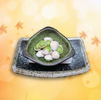 Salt-fried ginkgo nuts