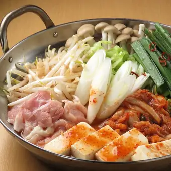 【特色宴席套餐!】泡菜火锅套餐!9道菜+120分钟畅饮,仅需4000日元(含税)