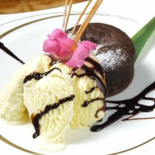 Chocolate fondant topped with vanilla ice cream