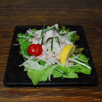 ニラだれ豚しゃぶサラダ