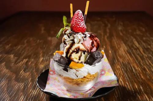 太一特製パフェ