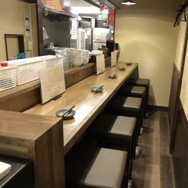 ◆お一人様大歓迎◆サクッと飲みたい方!!しっぽり飲みたい方!!大歓迎♪レトロ感漂う店内で飲む一杯は格別♪雰囲気を楽しむのも良し!!会話を楽しむのも良し!!スタッフ一同お待ちしております★ 【西荻窪/新店/居酒屋/宴会/貸切/海鮮/魚介/日本酒/おでん/歓迎会/送別会】