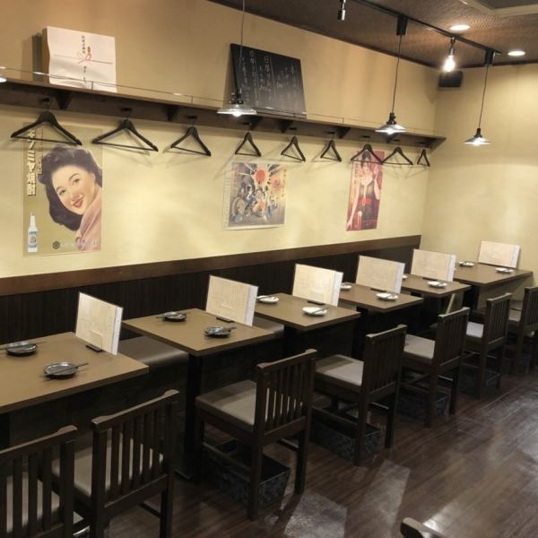 ◆テーブル席もご用意◆宇和島産直送の新鮮な素材を使った料理を囲みながらお酒を飲み会話できるテーブル席は当店の中でも人気です。ゆったりとお食事しながら会話したい方はぜひご利用ください♪【西荻窪/新店/居酒屋/宴会/貸切/海鮮/魚介/日本酒/おでん/歓迎会/送別会】