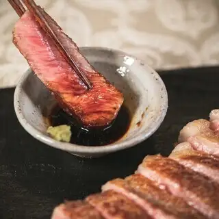 “ルネサンス香る”極上のA5和牛サーロインとクロケッタ。至福のひとときを味わう贅沢コース