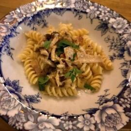 パンチェッタと色々キノコのオイルソース～フジッリで～