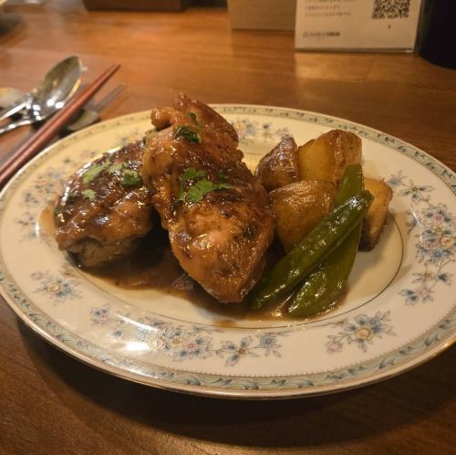 国産鶏モモ肉のソテー　バルサミコソース