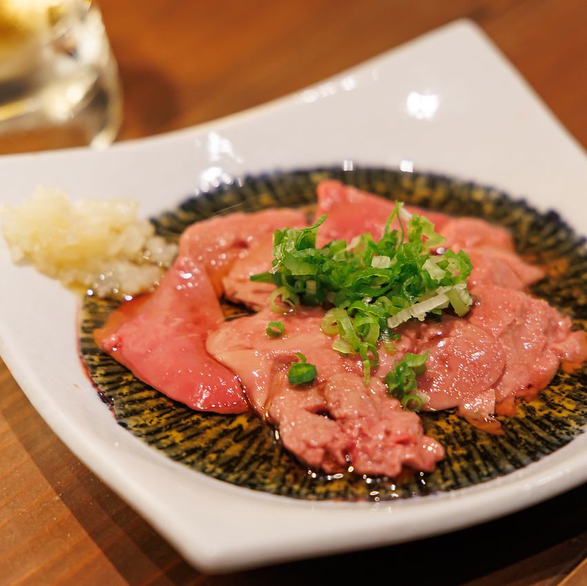 名古屋駅徒歩5分☆本格串焼きと刺身を味わうならココロザシ!