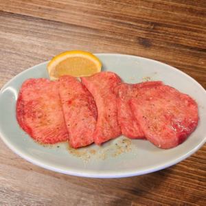 [Limited to one serving per person] Trademark registered marbled raw tongue