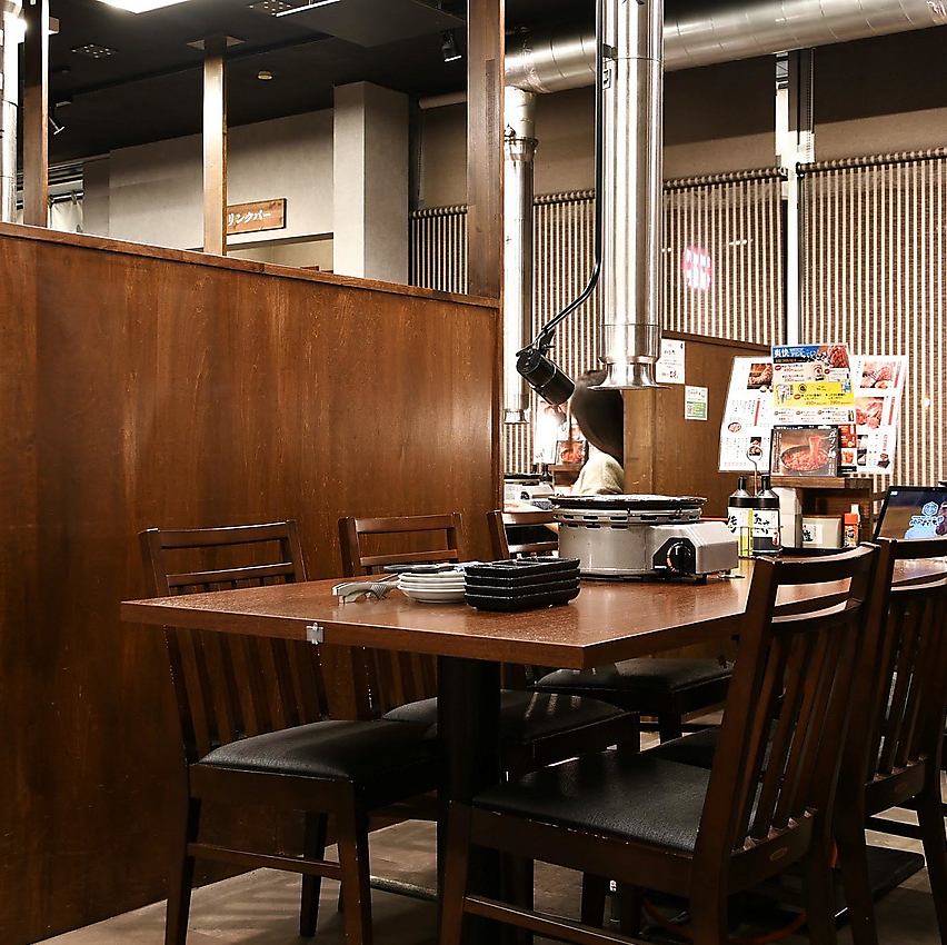 商標登録の霜降り牛タンを始め、こだわりのお肉がたくさん!