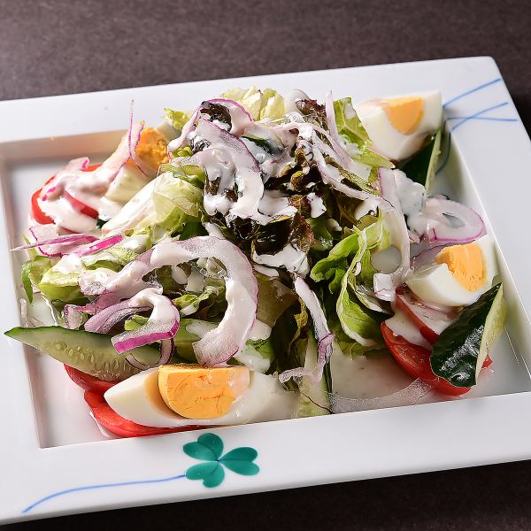 [Very popular with women ◎] Caesar salad 500 yen (tax included)