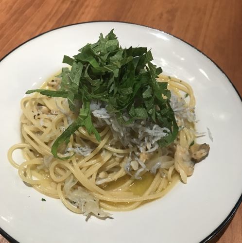 Whitebait and perilla pasta