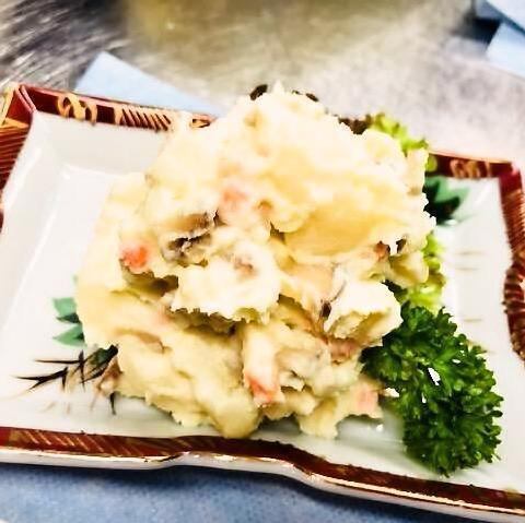 いぶりがっこポテトサラダ