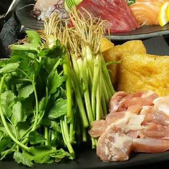 [1] 10月12日起接受预订 ~秋色~ 宴会套餐 ★9道人气菜肴 + 120分钟畅饮，5000日元（含税）