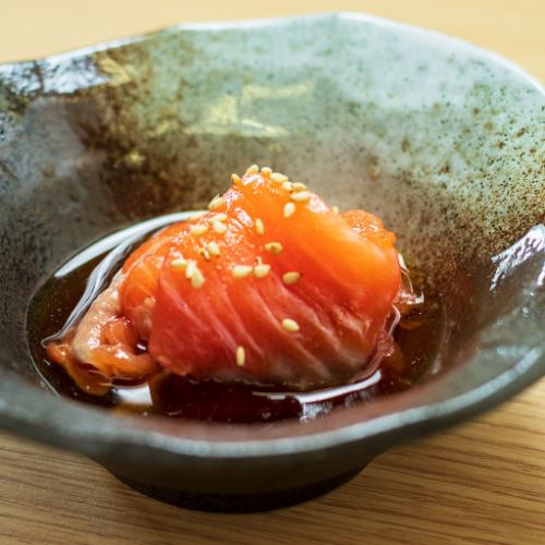 Raw salmon like reba sashimi