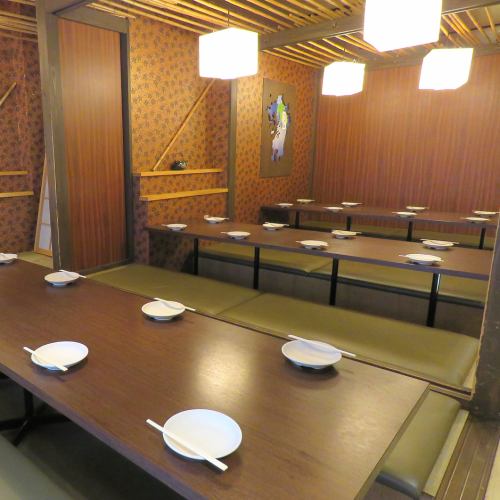 There is also a private room that can accommodate up to 14 people.
