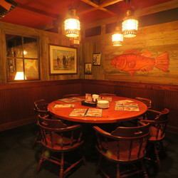 This is a half-private room.Enjoy your meal with your family and friends.