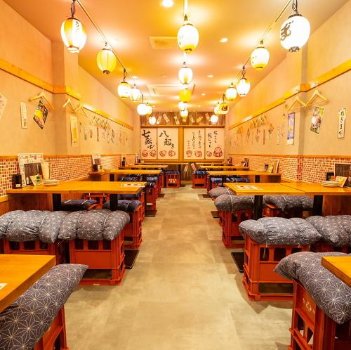 大阪福島にあるモダンで落ち着いた雰囲気の店内のお店