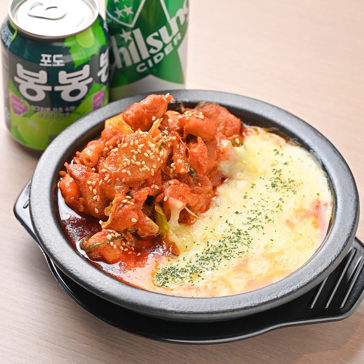 サムギョプサルやチーズタッカルビは一人前をご用意しております