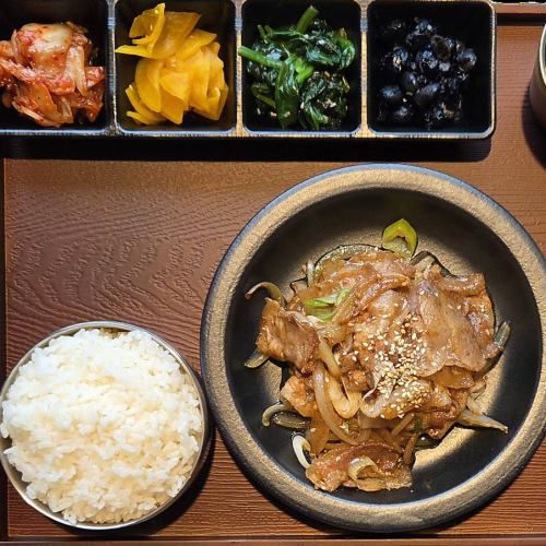 プルコギ 定食［ライス ＋ 単品 ＋ おかず4種］