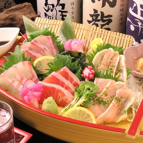 Boat platter of three kinds of seafood and three kinds of chicken