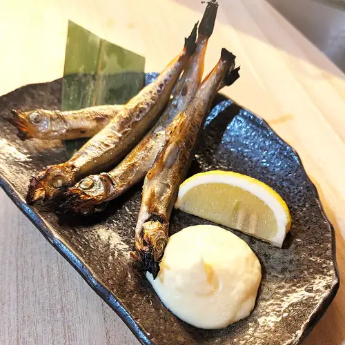 烤柳葉魚配魚籽