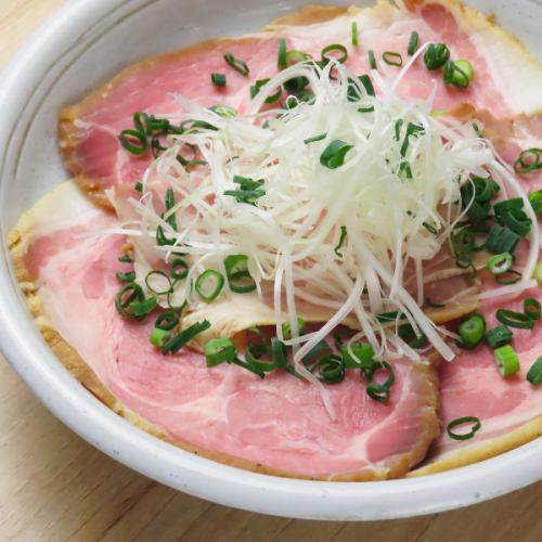 炙り焼豚ねぎまみれ