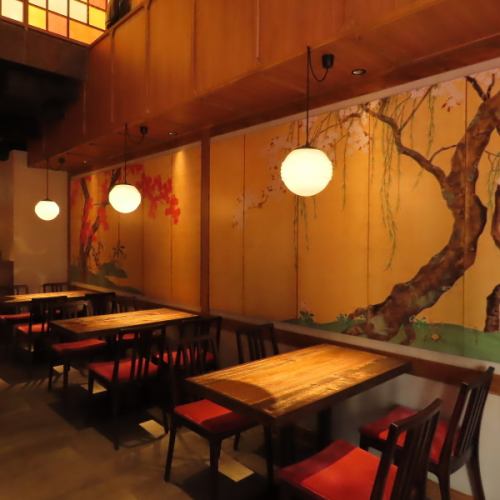 モダンレトロな大人居酒屋