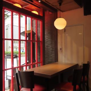 《1階席》デートや会食にオススメなカウンター席◎