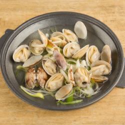 Steamed bamboo clam