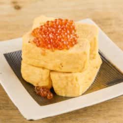 Rolled egg (with salmon roe)