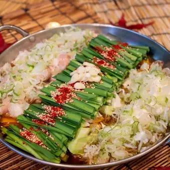 Hakata Beef Motsunabe (1 serving)