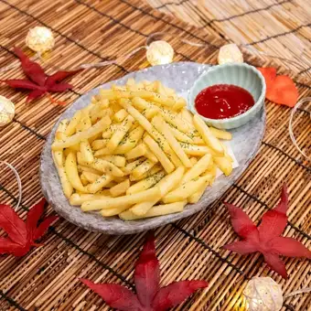 French fries or onion rings or shrimp crackers