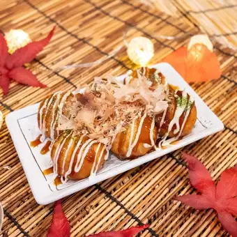 Various types of fried takoyaki