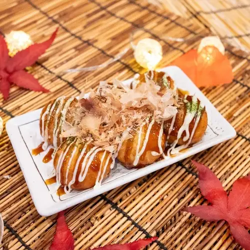 Various types of fried takoyaki