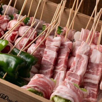 存分に楽しめる焼鳥や野菜串