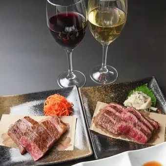 *For dinner customers: Steak course with two types of steak to compare and one glass of wine or sake included - 3000 yen (tax included)