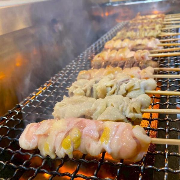 希少部位を自分流に。素材のうまみを閉じ込めた至高の焼鳥串。