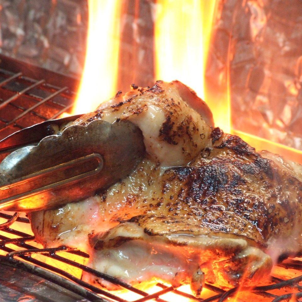人気メニュー！播州百日鶏もも炙り焼きは素材本来の旨みが◎