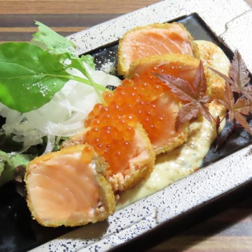 Toro salmon and salmon roe parent-child cutlet with wasabi stalk tartar sauce