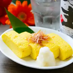 Tamagoyaki (Japanese rolled omelet) from a yakitori restaurant