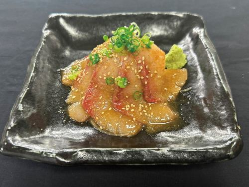 旬のぶりを使用した【ごま鰤】