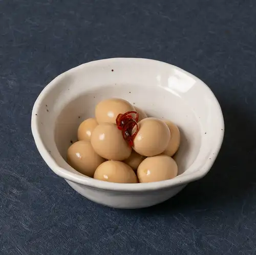 自家製　うずら醤油漬け