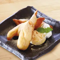 Kinako bread with ice cream