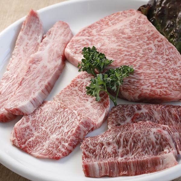 [High-quality meat on one plate! Luxury Hitachi beef platter ◎]