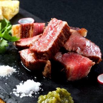 Enjoy Omi beef and carefully selected vegetables in this course, 8 dishes total, 4,000 yen