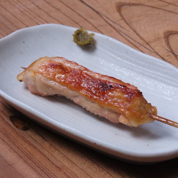【まずはコレ！】ボリューミーでジューシーなもも正肉の焼き鳥
