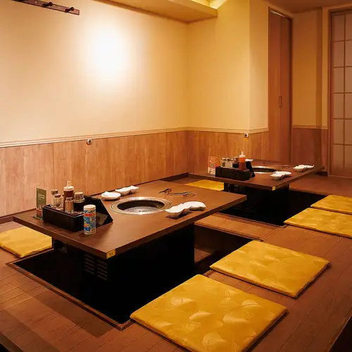 解放感抜群”冬は暖かいストーブで鍋料理が味わえる屋上