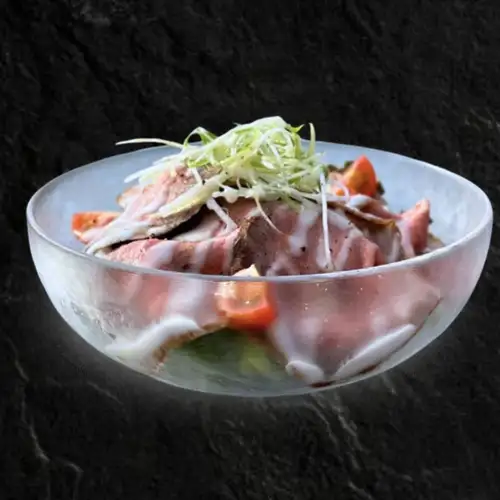 和牛ローストビーフのサラダ